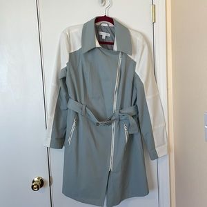 NY& company beautiful spring and raincoat XL light blue and  white.